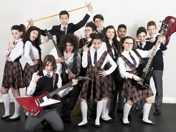 LILLO E I RAGAZZI DELL'ACCADEMIA IL SISTINA SCHOOL OF ROCK